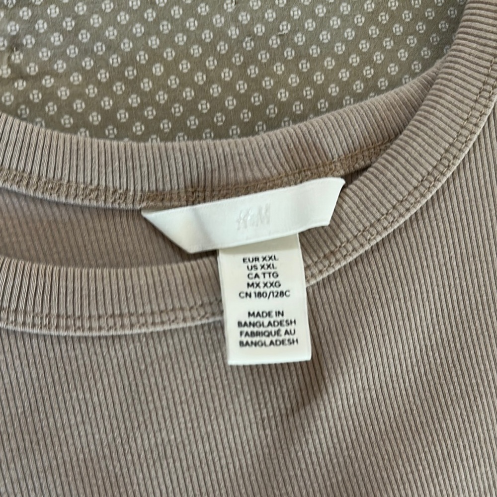 H&M Cream Sleeveless Tank Top - Picture 2 of 5
